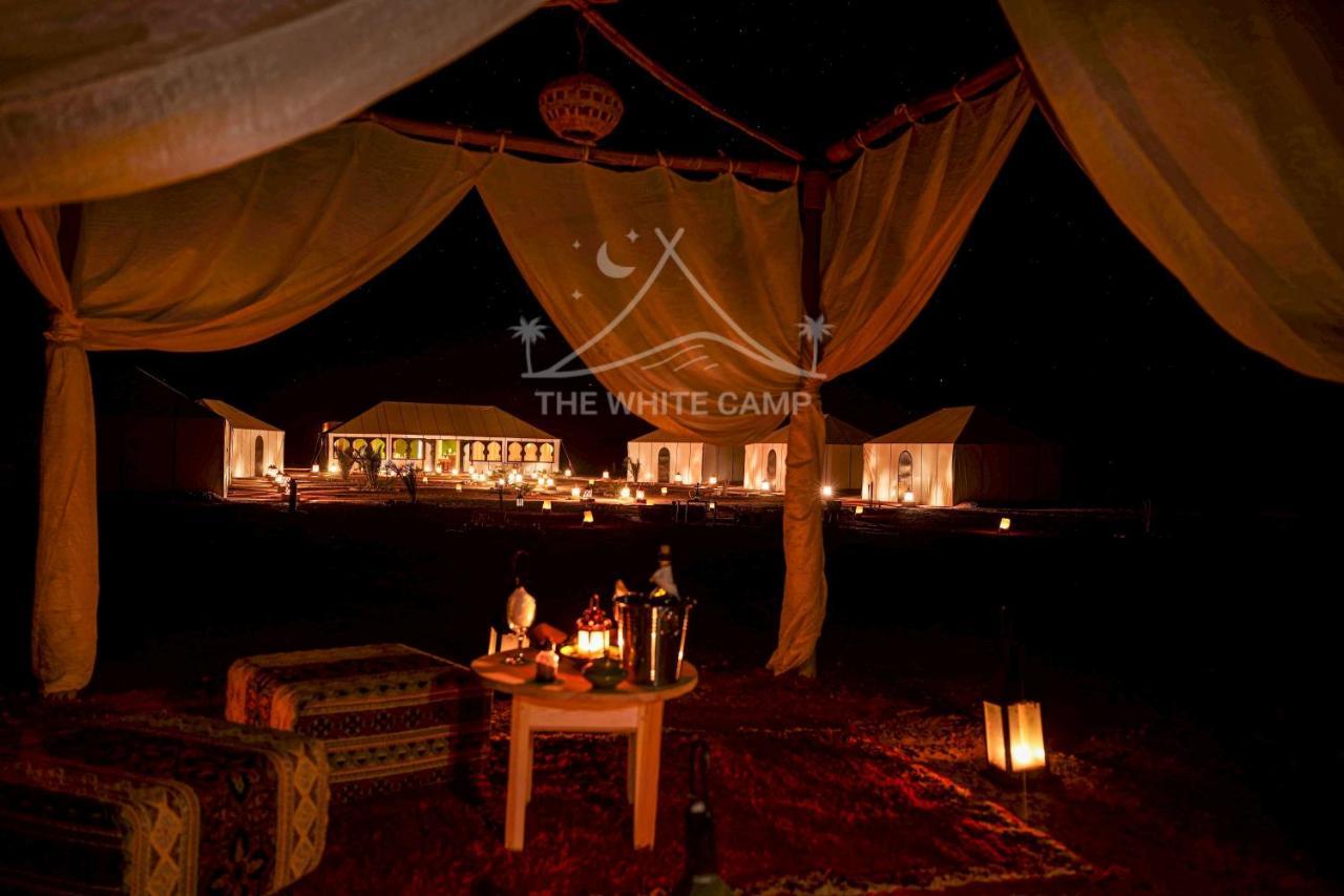 The White Camp - Your Merzouga Luxury Desert Camp & Erg Chebbi Dunes Camel Riding Exterior foto