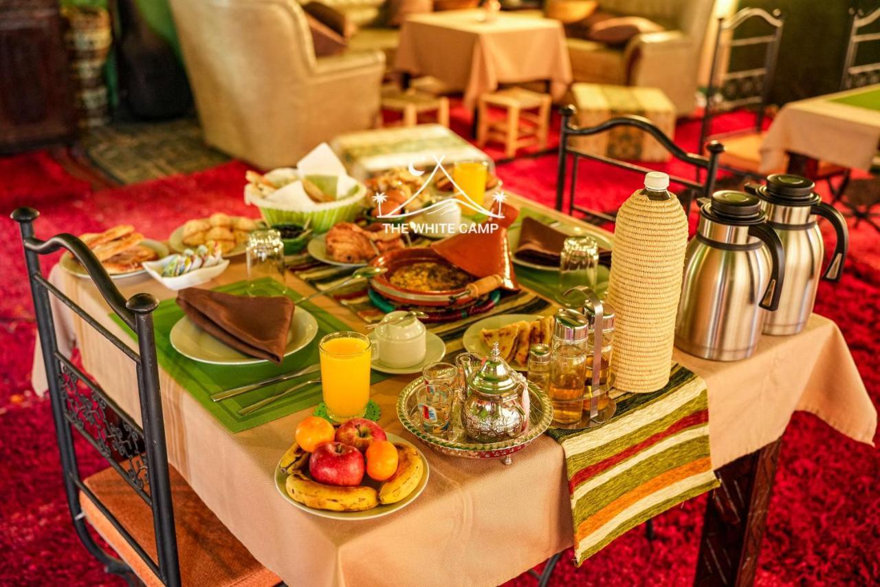 The White Camp - Your Merzouga Luxury Desert Camp & Erg Chebbi Dunes Camel Riding Exterior foto