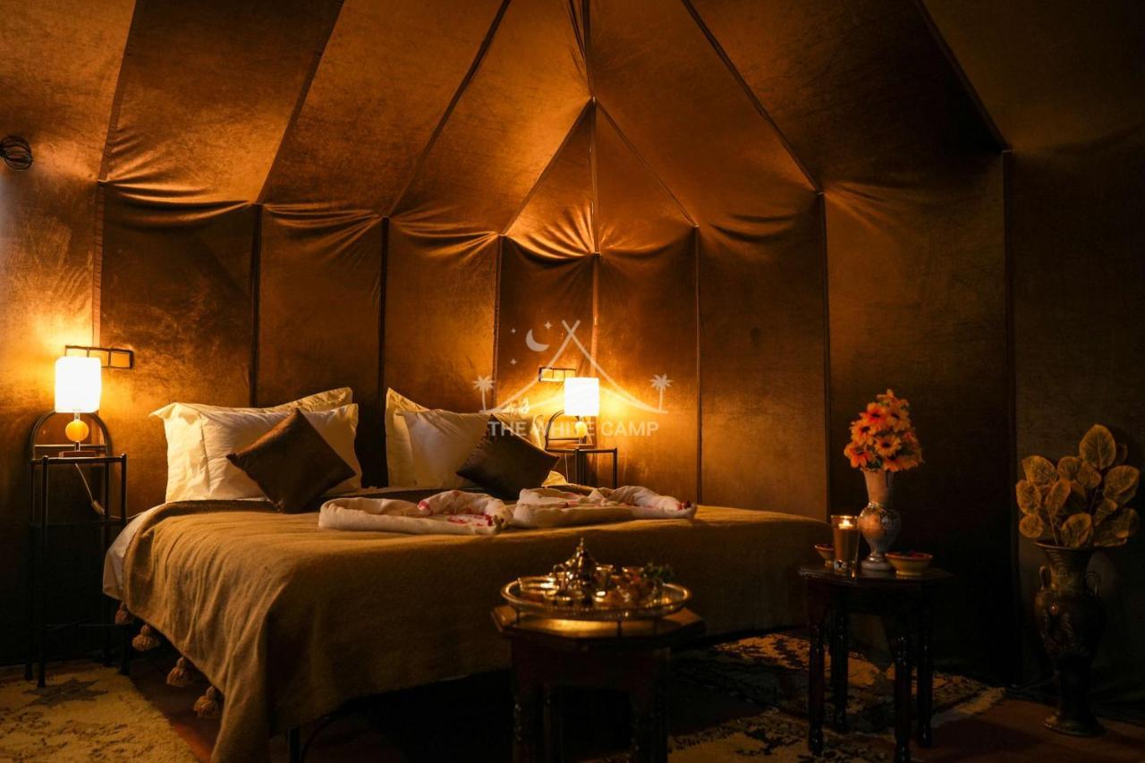 The White Camp - Your Merzouga Luxury Desert Camp & Erg Chebbi Dunes Camel Riding Exterior foto