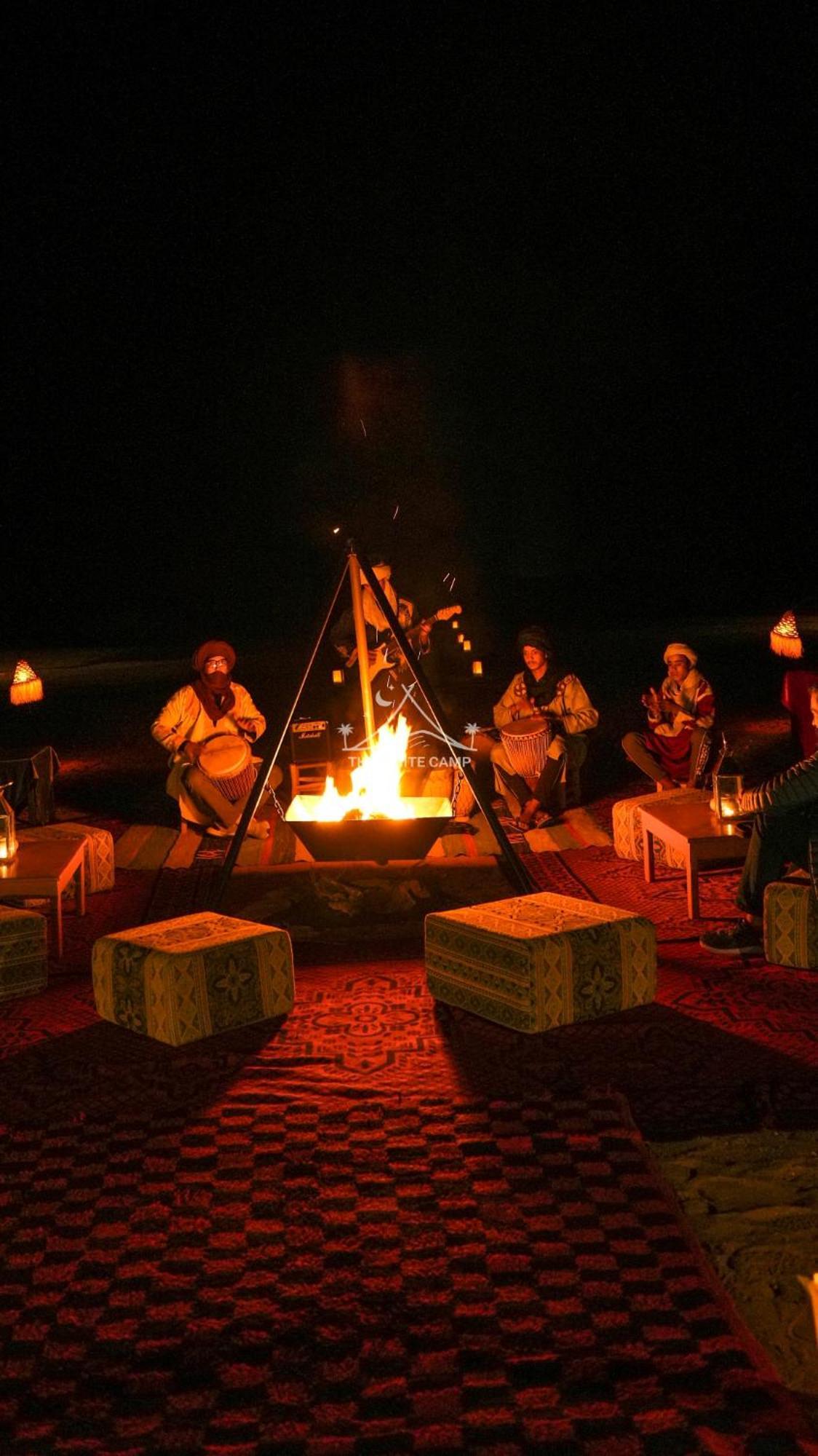 The White Camp - Your Merzouga Luxury Desert Camp & Erg Chebbi Dunes Camel Riding Exterior foto